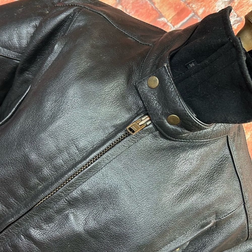 “Leather Gallery” Authentic Leather Jacket - image 8